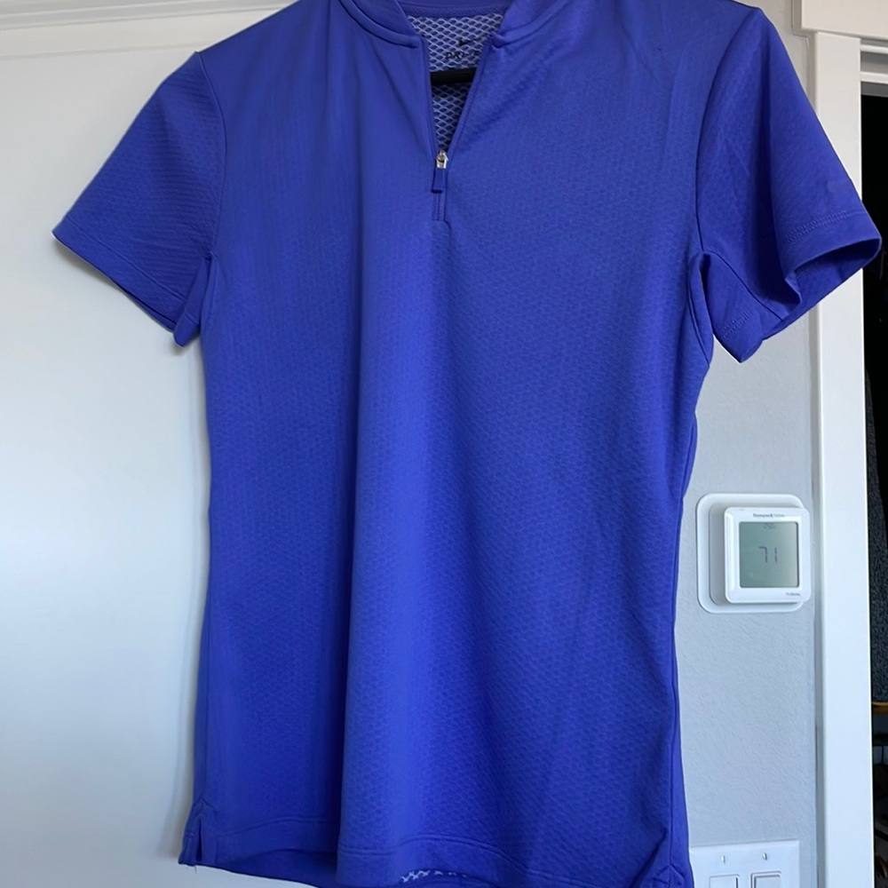 SALE 4 items for 16 or 5for $15 Bundle sale items and  offer wNike dri-fit shirt